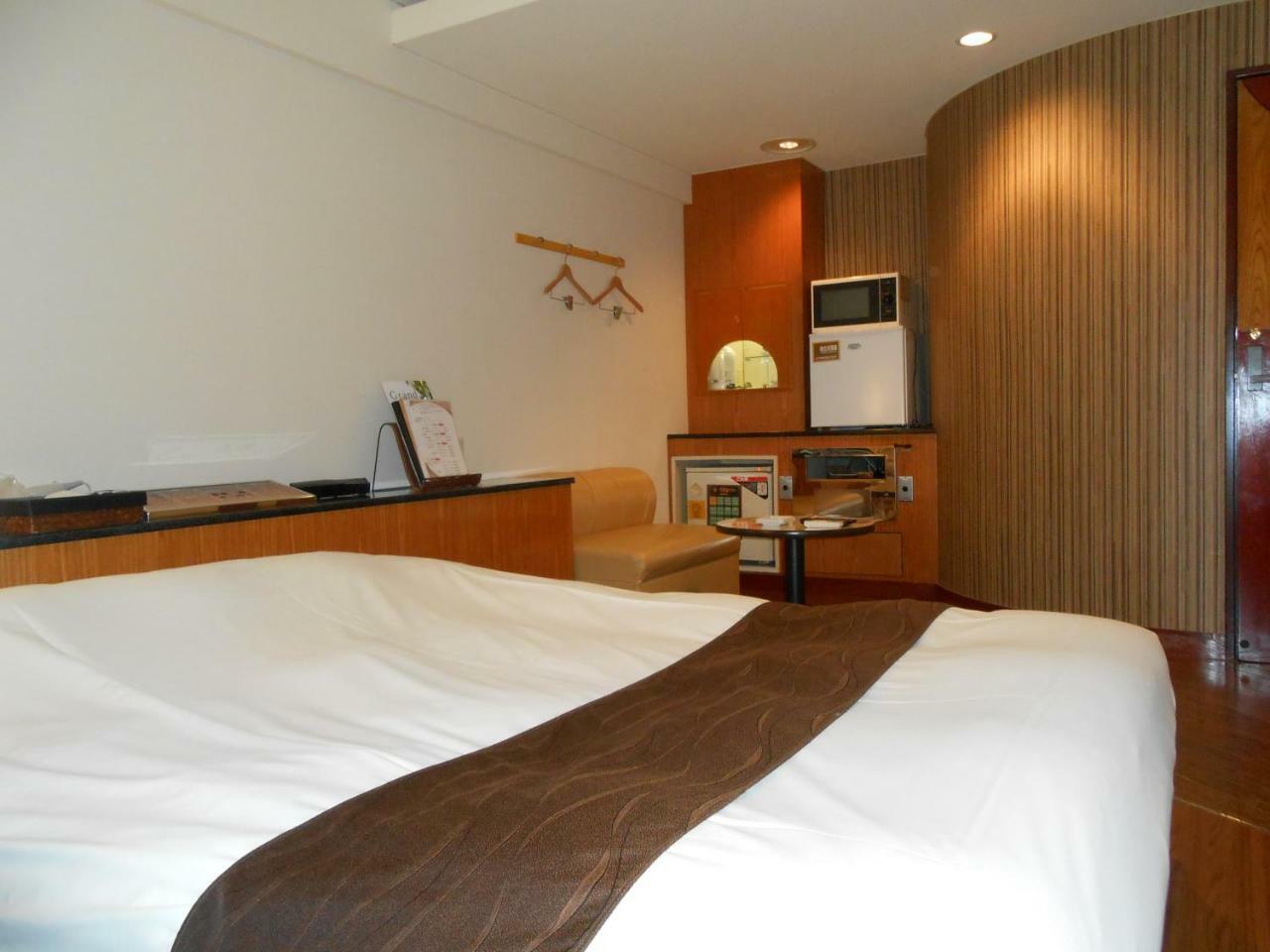 Hotel Lumiere Gotenba (Adults Only) Extérieur photo